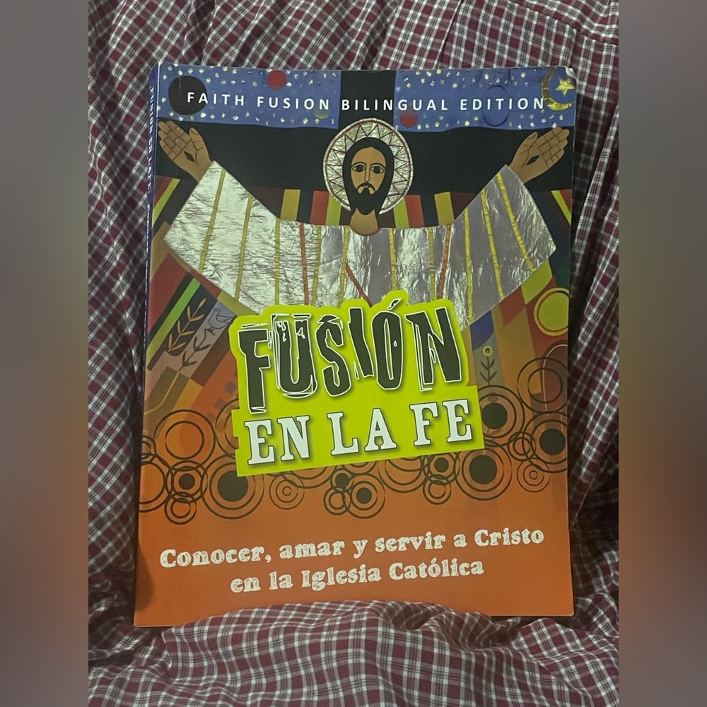 Catholicism Fusion en La Fe Faith Bilingual Edition In English & Spanish Book